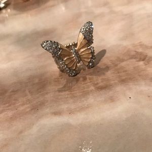 Butterfly ring